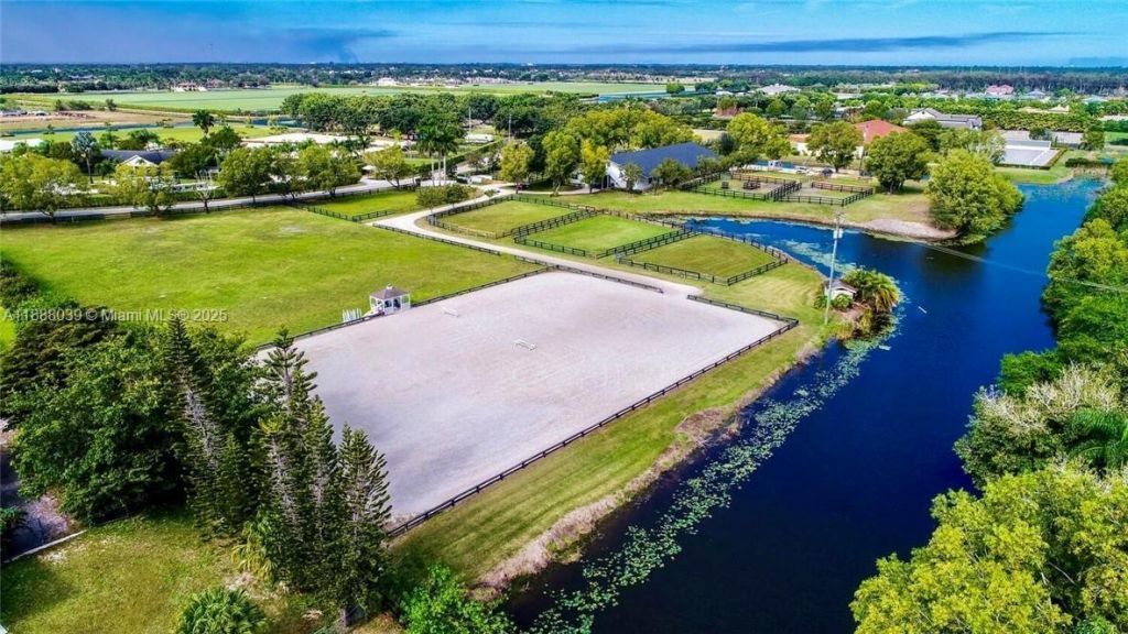 14390 Palm Beach Point Blvd, Wellington, FL 33414 Photo