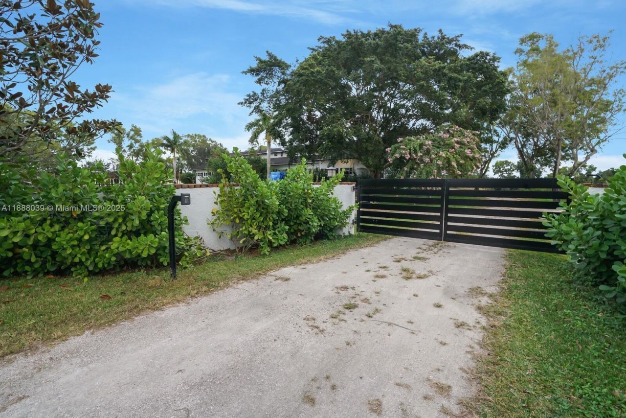 14390 Palm Beach Point Blvd, Wellington, FL 33414 Photo