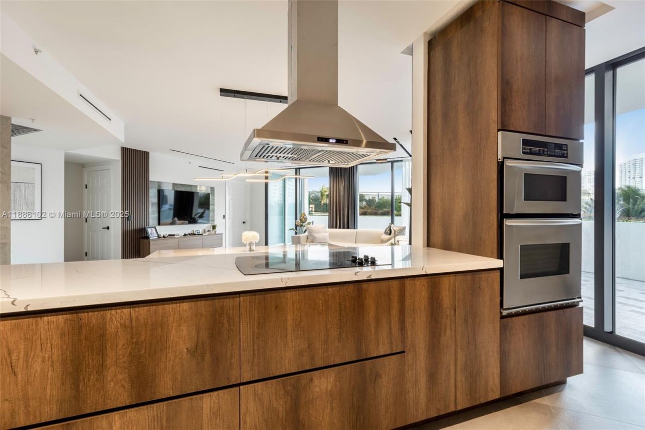 3370 Hidden Bay Dr, Unit 409, Aventura, FL 33180 Photo