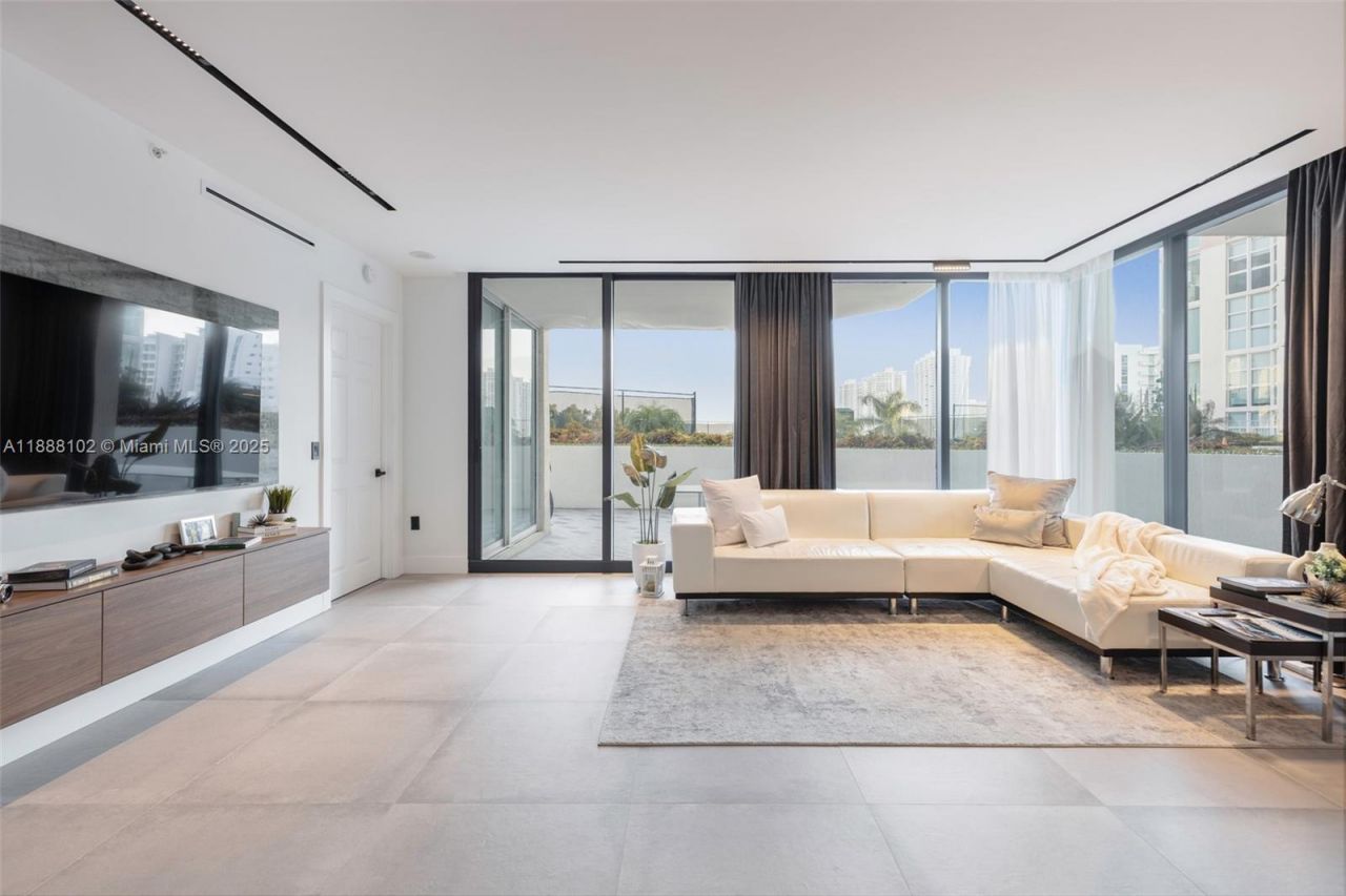 3370 Hidden Bay Dr, Unit 409, Aventura, FL 33180 Photo