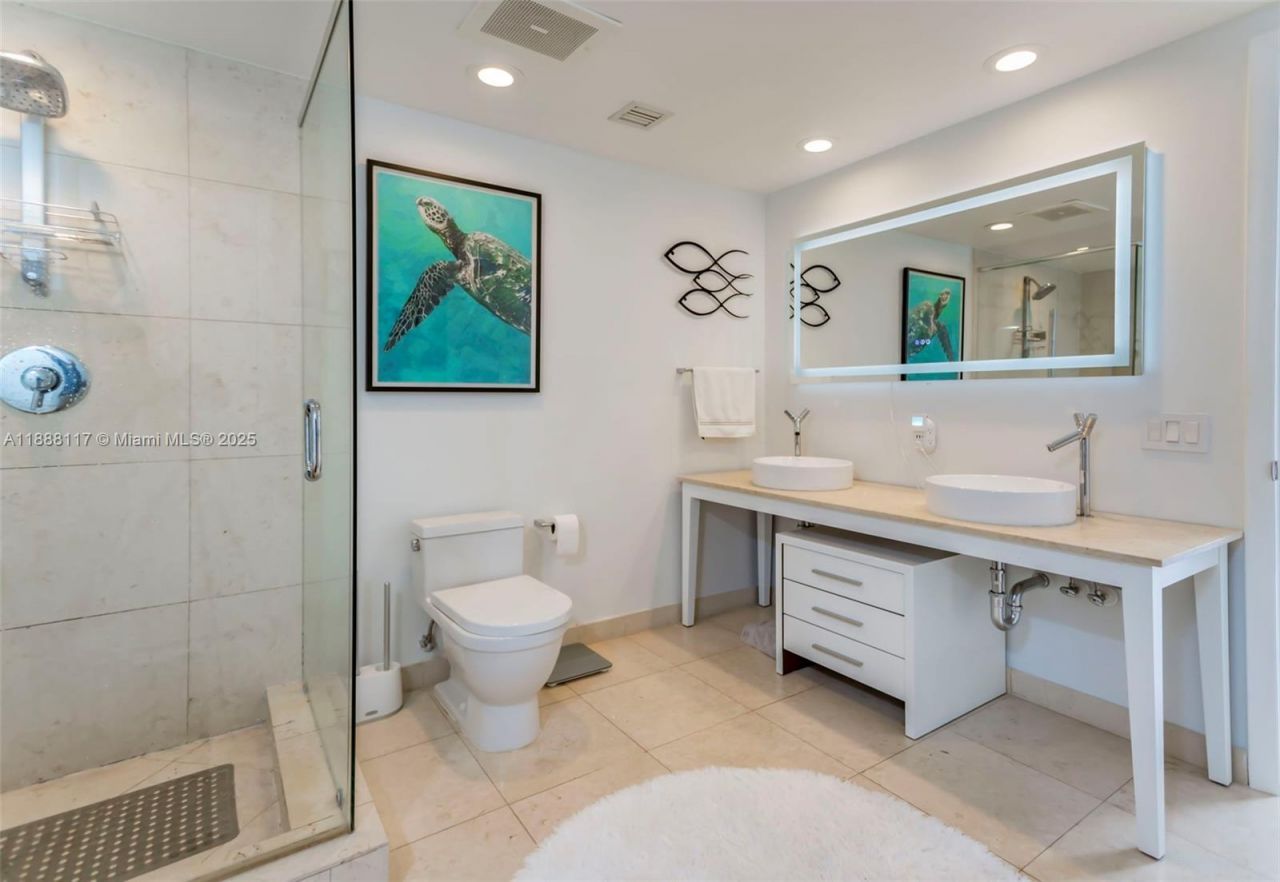 485 Brickell Ave, Unit 2502, Miami, FL 33131 Photo