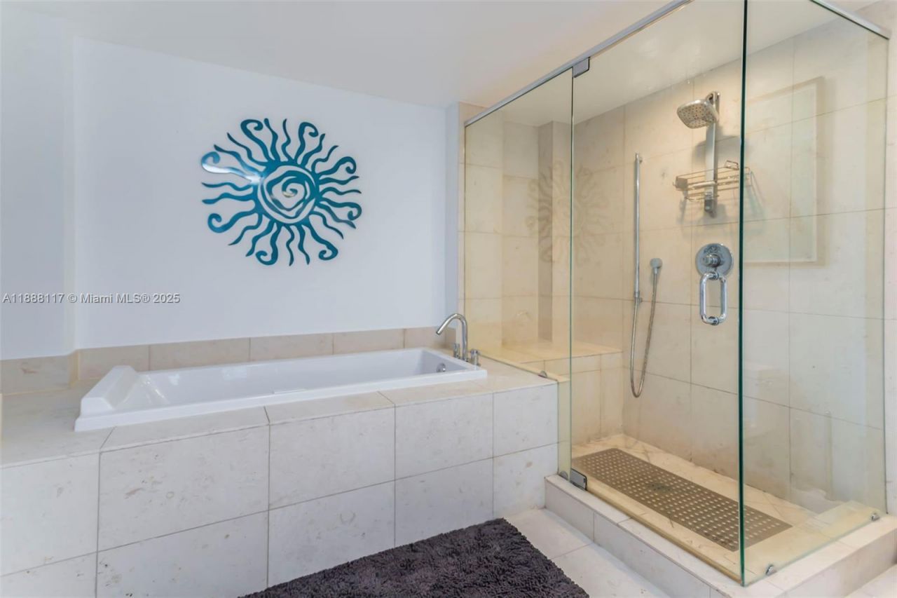 485 Brickell Ave, Unit 2502, Miami, FL 33131 Photo