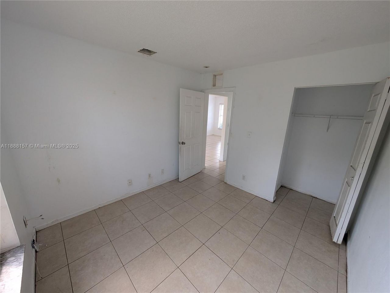 720 NW 15th Ter, Fort Lauderdale, FL 33311 Photo