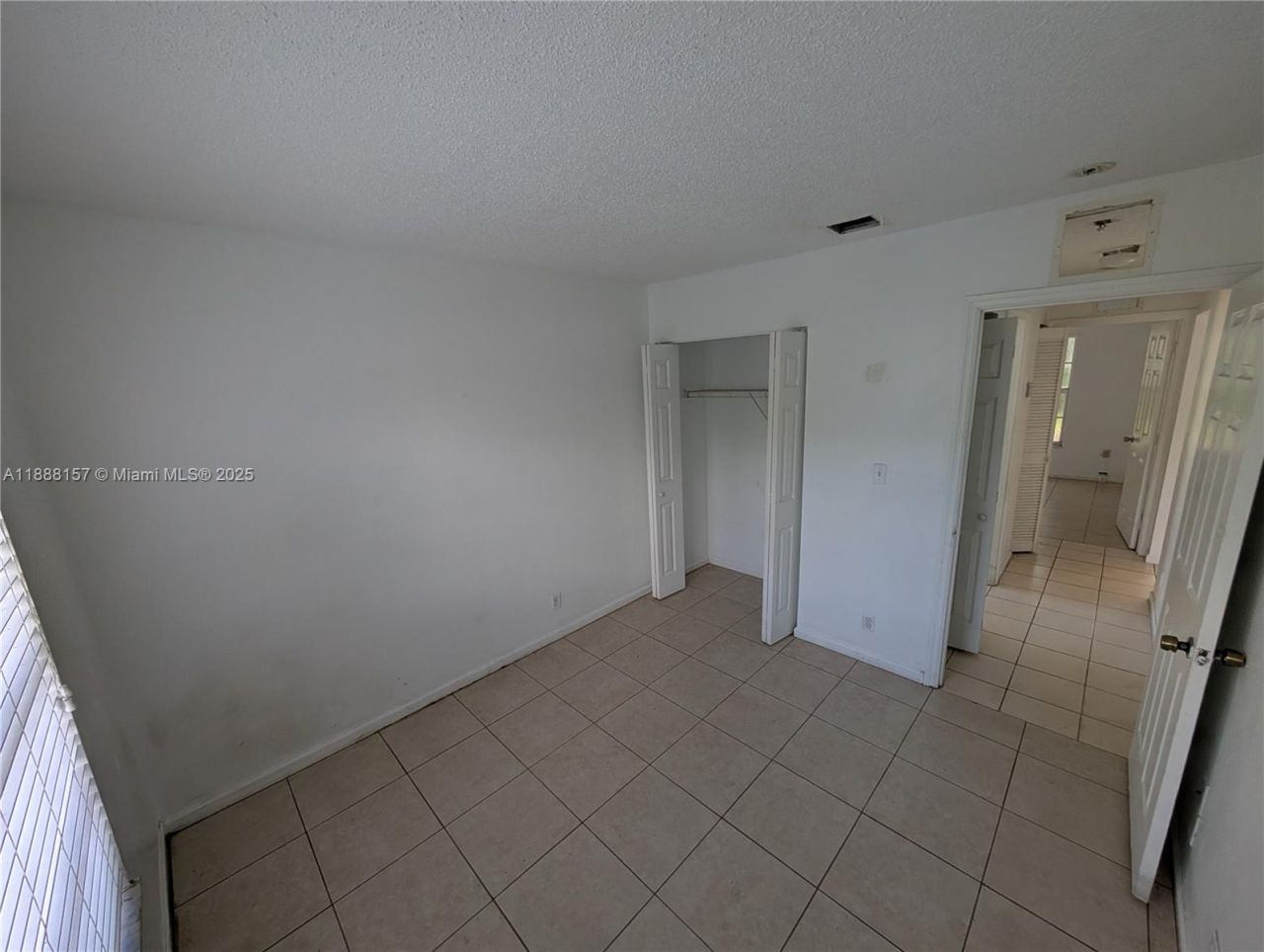 720 NW 15th Ter, Fort Lauderdale, FL 33311 Photo