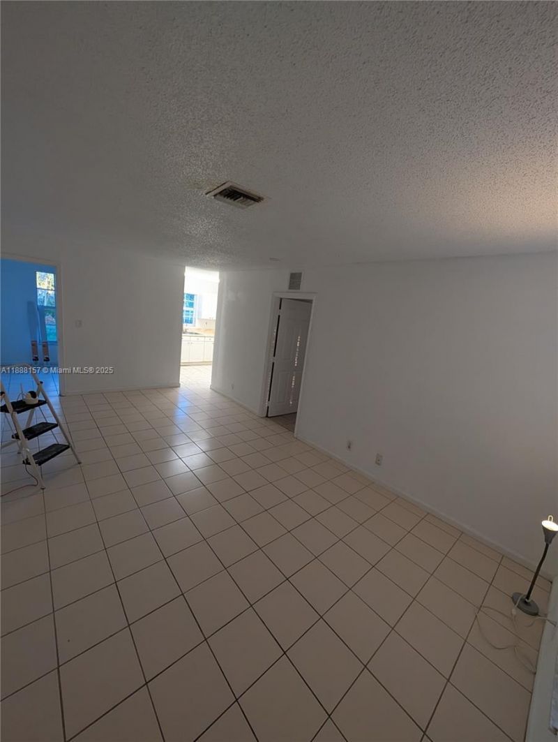 720 NW 15th Ter, Fort Lauderdale, FL 33311 Photo