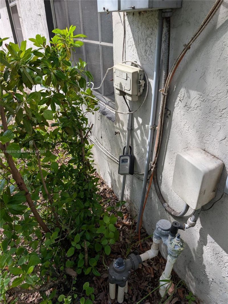 720 NW 15th Ter, Fort Lauderdale, FL 33311 Photo