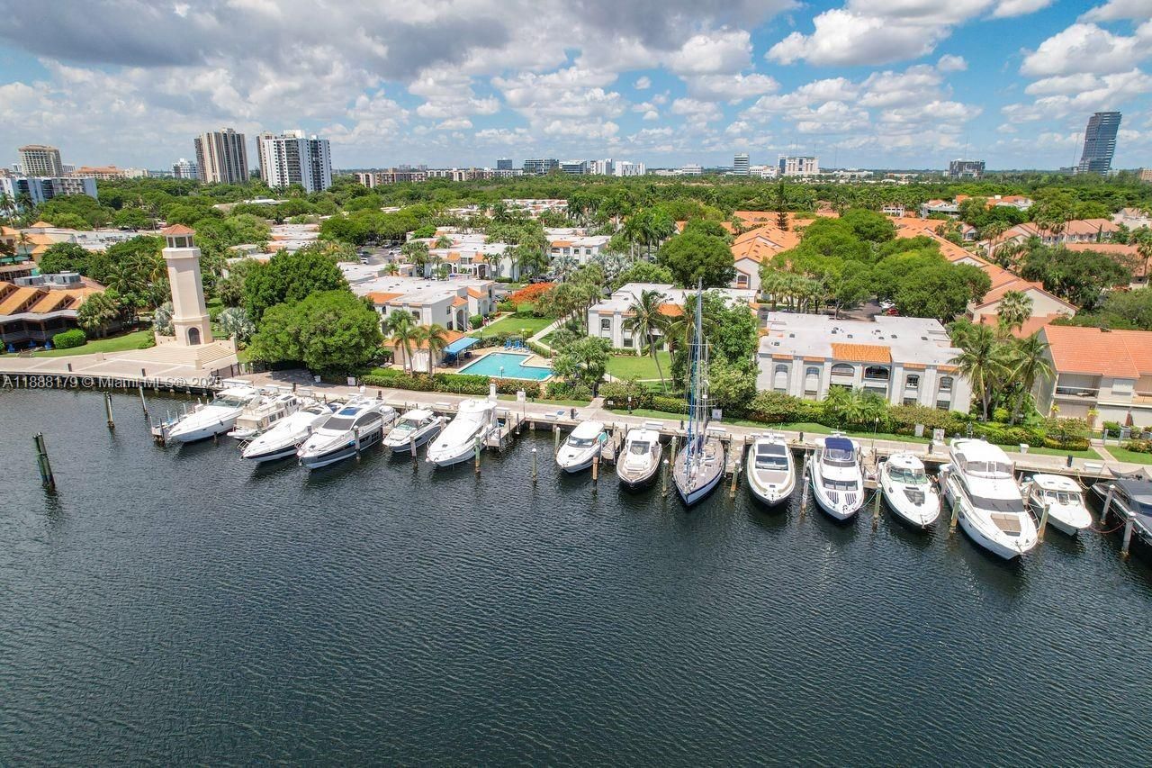 3552 Magellan Cir, Unit 122-2, Aventura, FL 33180 Photo