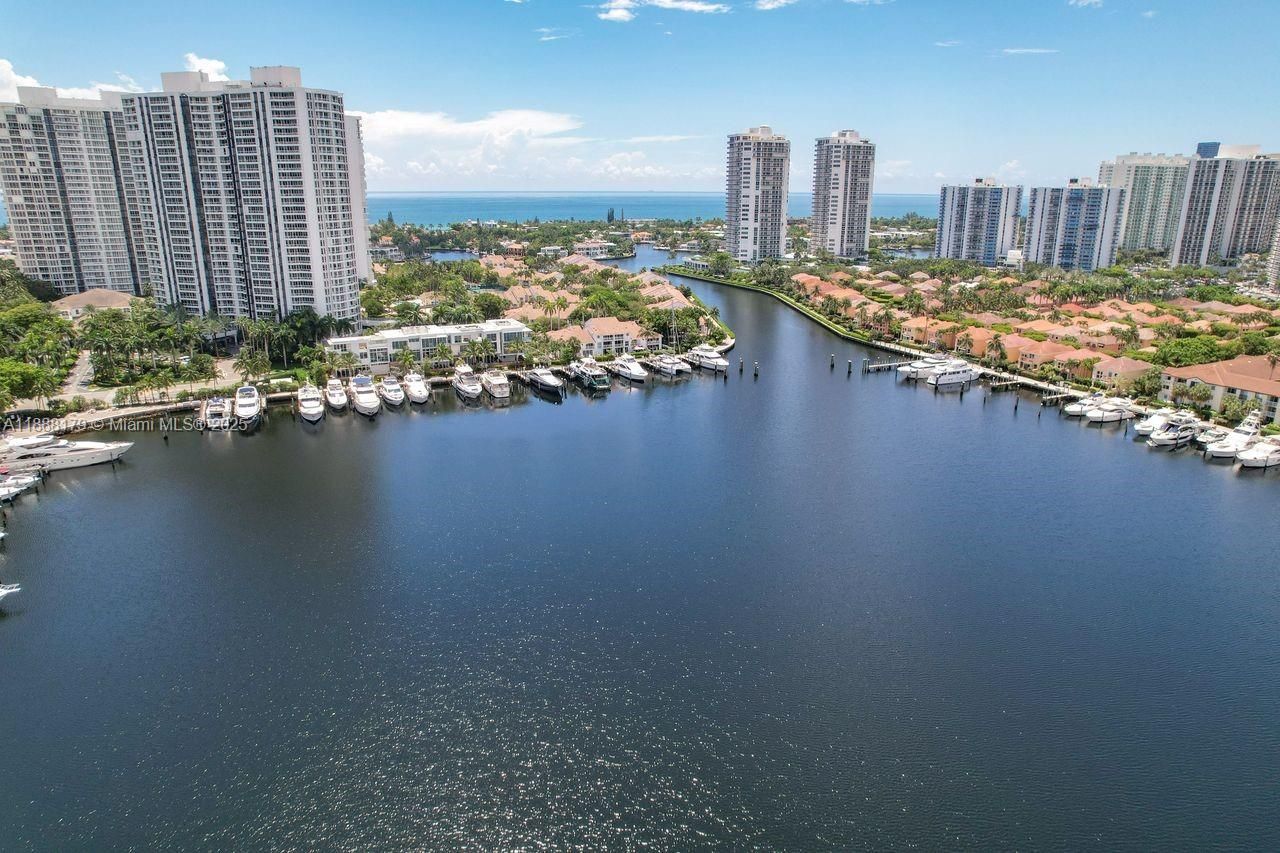 3552 Magellan Cir, Unit 122-2, Aventura, FL 33180 Photo