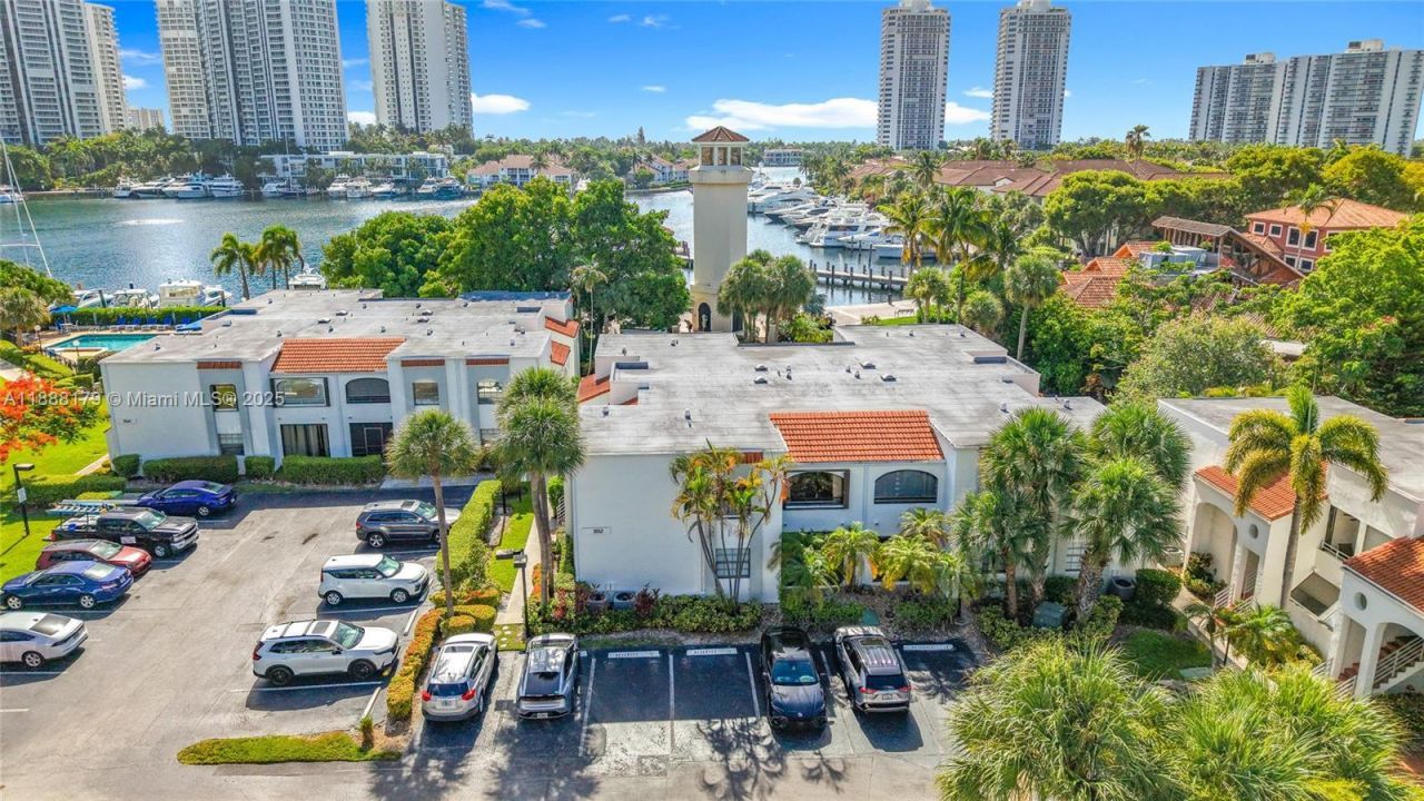 3552 Magellan Cir, Unit 122-2, Aventura, FL 33180 Photo