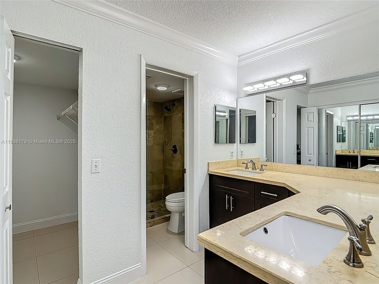 3552 Magellan Cir, Unit 122-2, Aventura, FL 33180 Photo