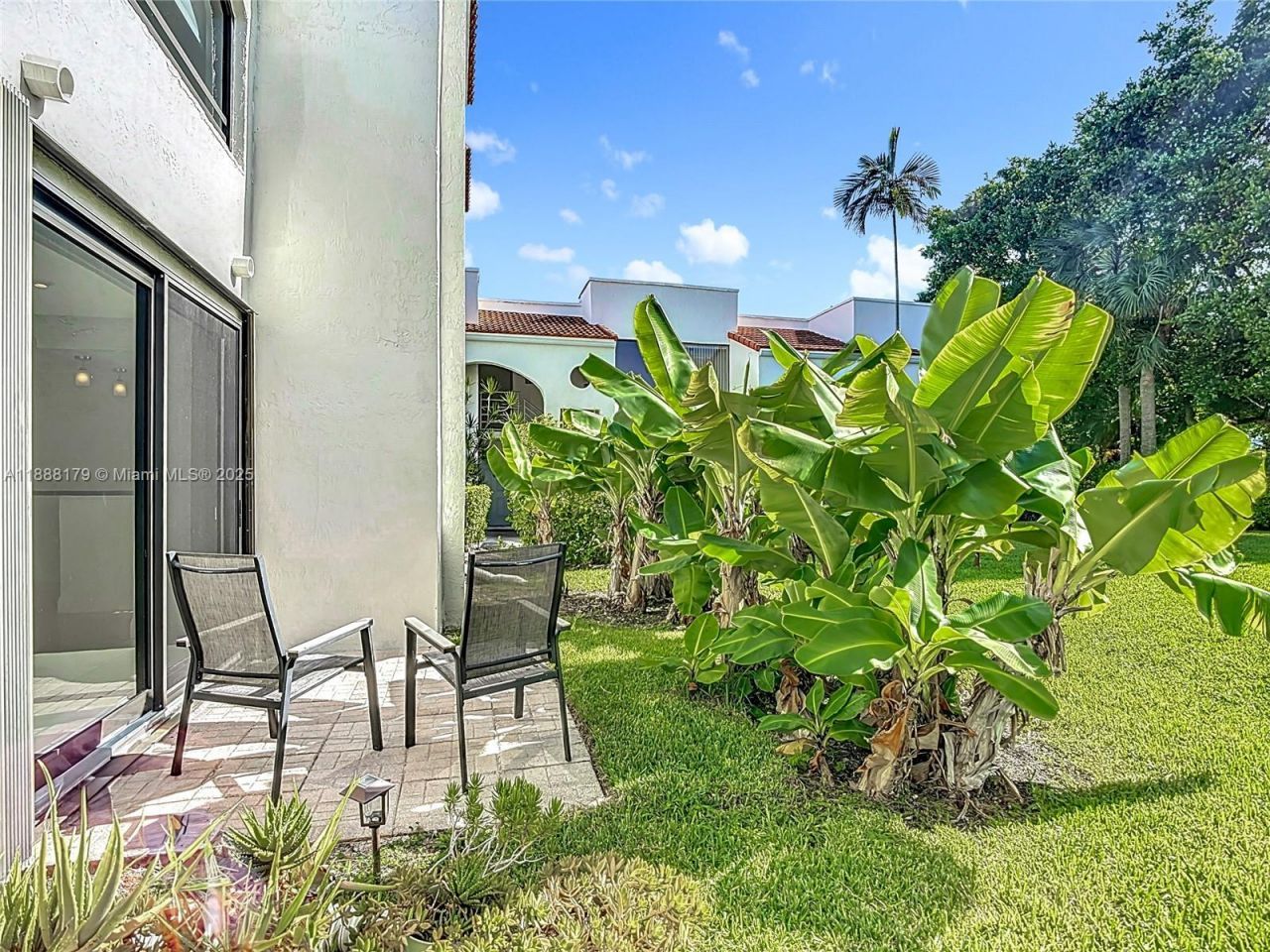 3552 Magellan Cir, Unit 122-2, Aventura, FL 33180 Photo