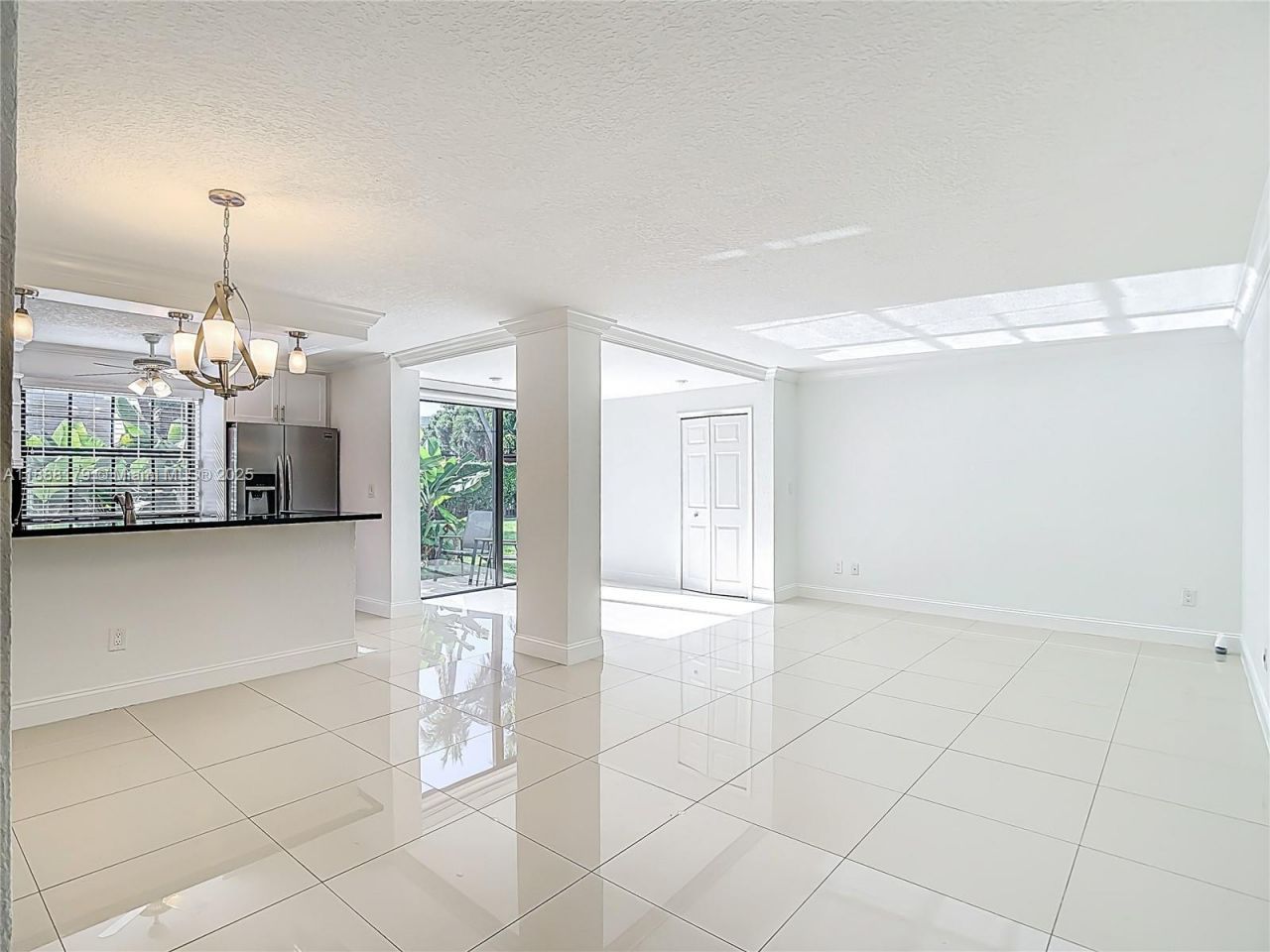 3552 Magellan Cir, Unit 122-2, Aventura, FL 33180 Photo