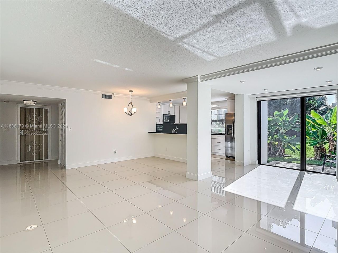 3552 Magellan Cir, Unit 122-2, Aventura, FL 33180 Photo