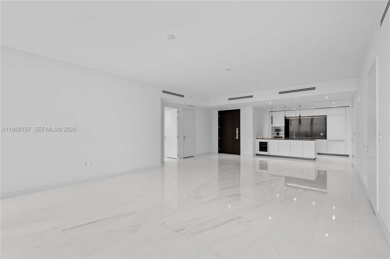 300 Biscayne Blvd Way, Unit 1103, Miami, FL 33131 Photo