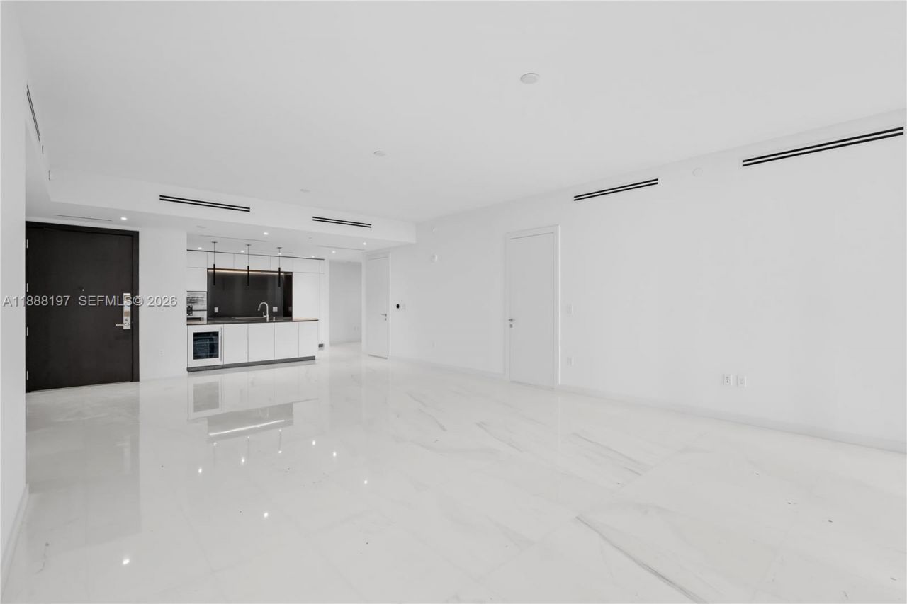 300 Biscayne Blvd Way, Unit 1103, Miami, FL 33131 Photo