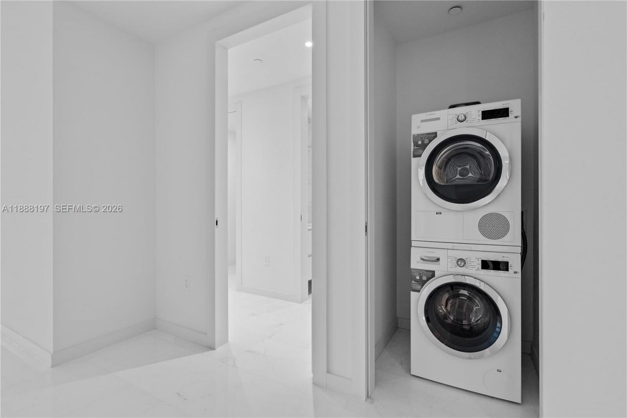 300 Biscayne Blvd Way, Unit 1103, Miami, FL 33131 Photo