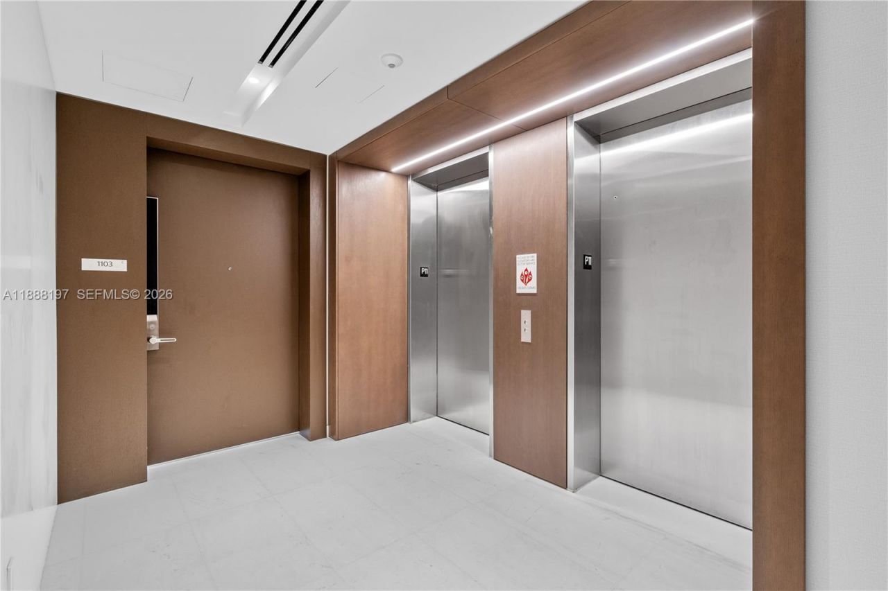 300 Biscayne Blvd Way, Unit 1103, Miami, FL 33131 Photo