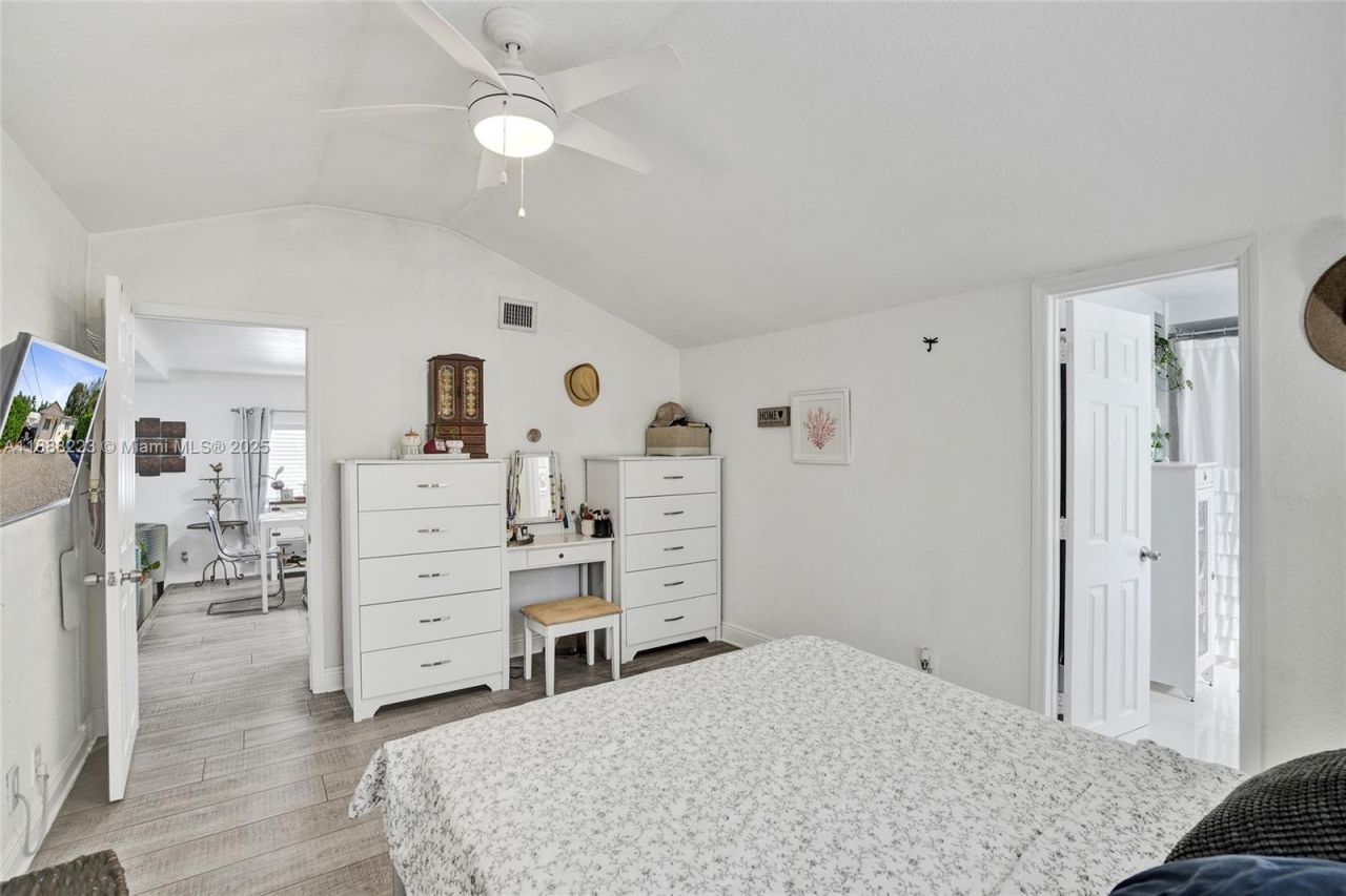 291 NW 95th St, Miami, FL 33150 Photo