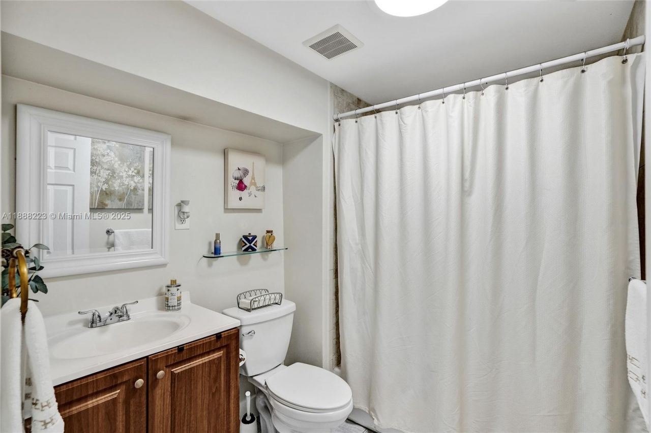 291 NW 95th St, Miami, FL 33150 Photo