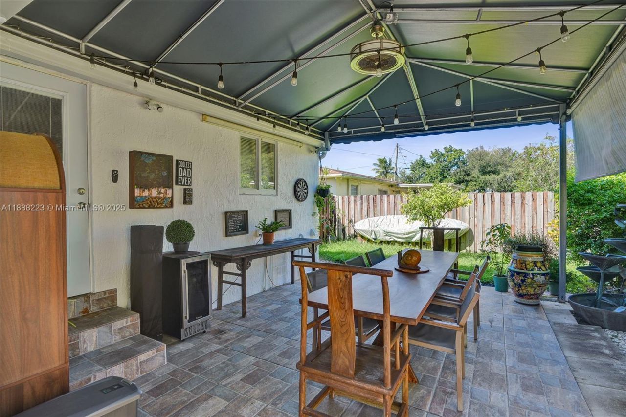 291 NW 95th St, Miami, FL 33150 Photo