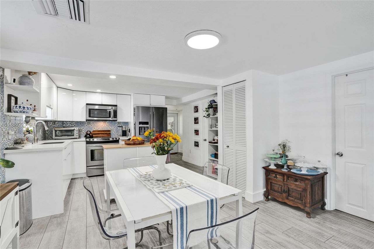 291 NW 95th St, Miami, FL 33150 Photo