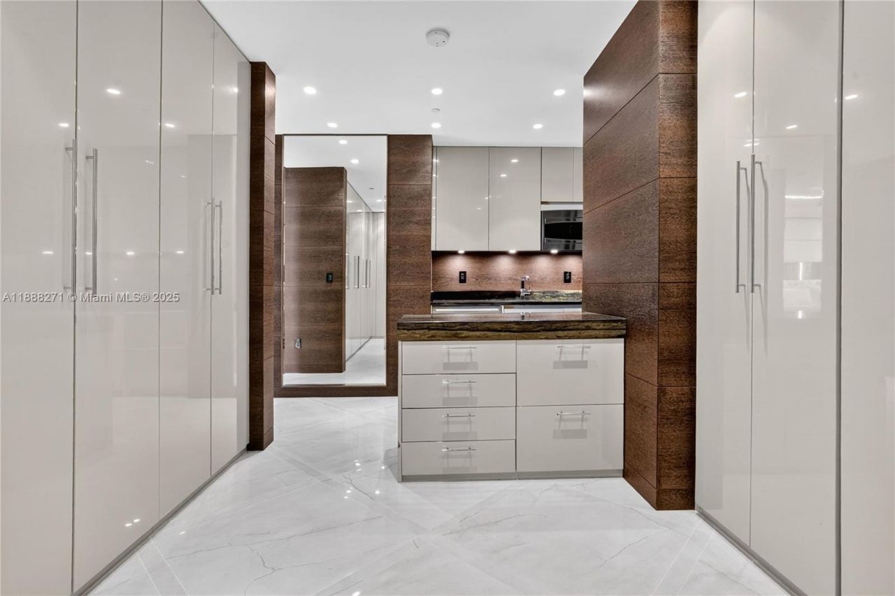 Please Call For Address, Unit 2600, Bal Harbour, FL 33154 Photo