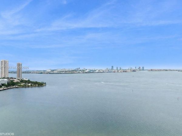 1331 Brickell Bay Dr, Unit 2802, Miami, FL 33131