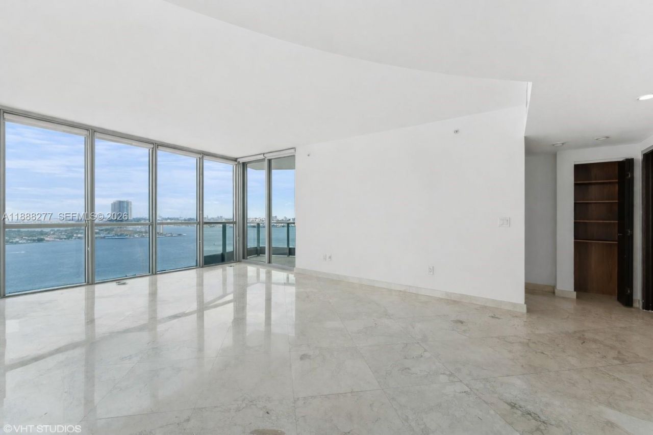 1331 Brickell Bay Dr, Unit 2802, Miami, FL 33131 Photo