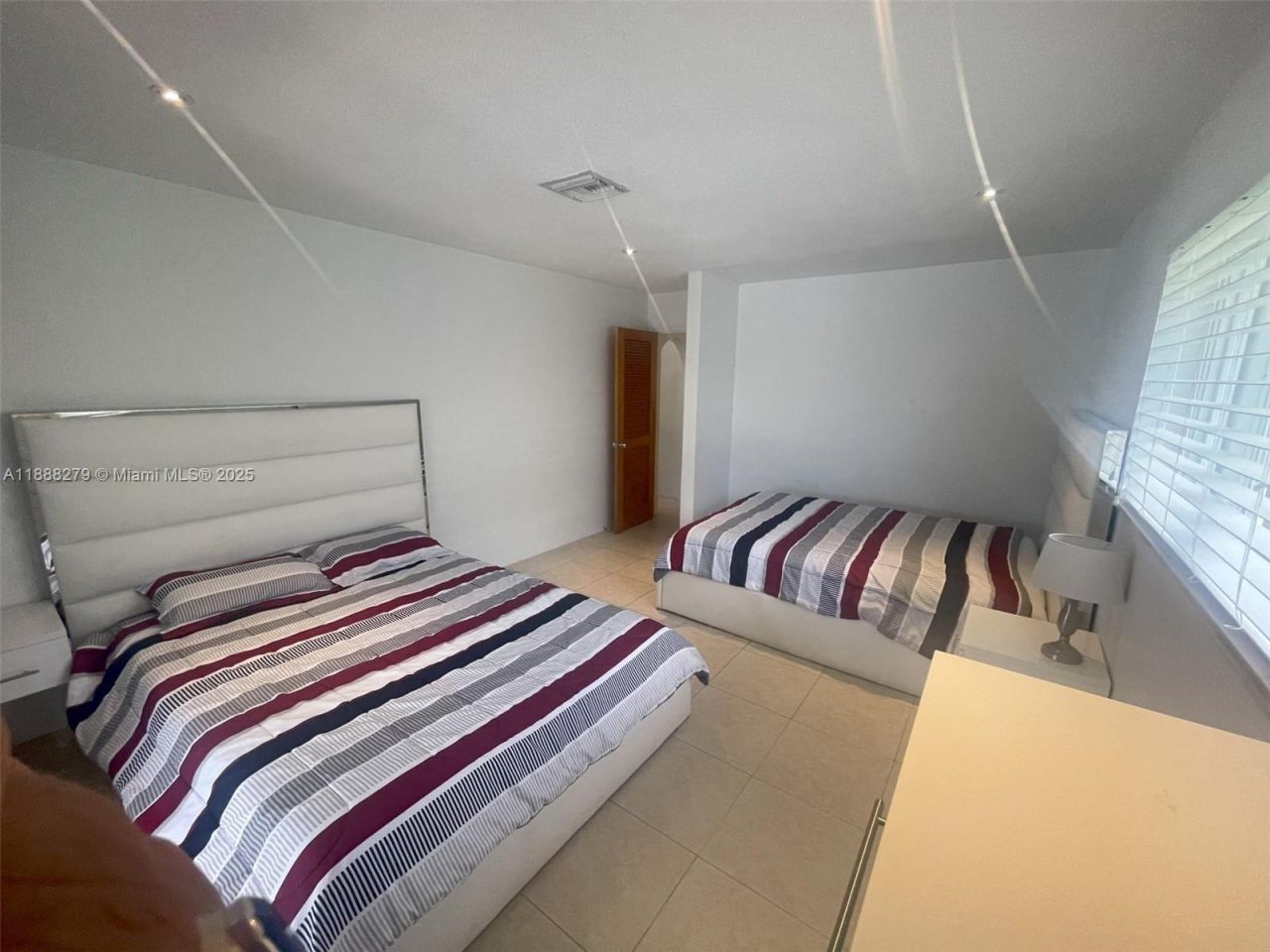 2740 NE 6th St, Pompano Beach, FL 33062 Photo