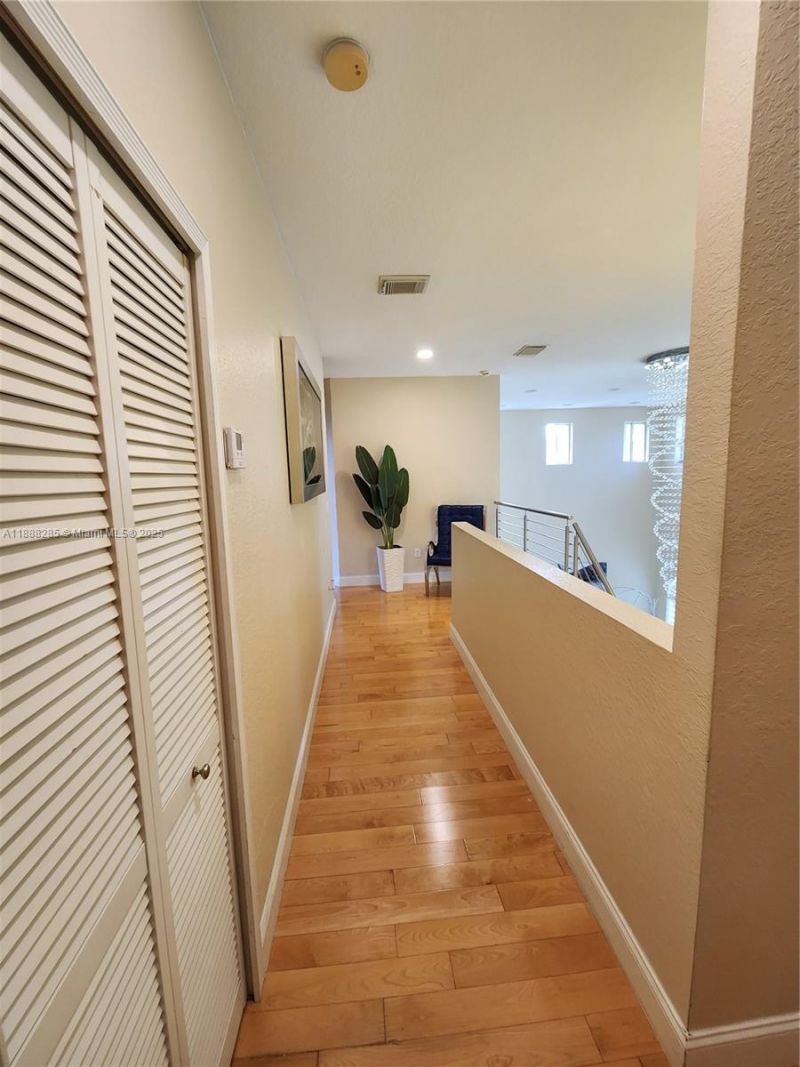 16411 SW 60th Ter, Miami, FL 33193 Photo