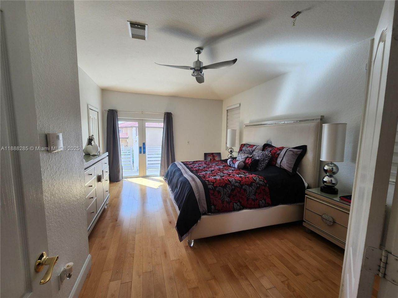 16411 SW 60th Ter, Miami, FL 33193 Photo