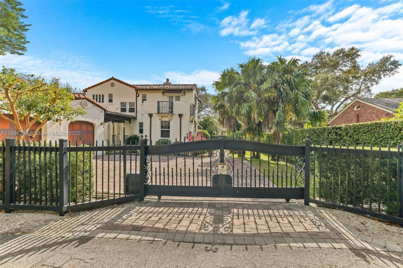 1291 NE 102nd St, Miami Shores, FL 33138 Photo