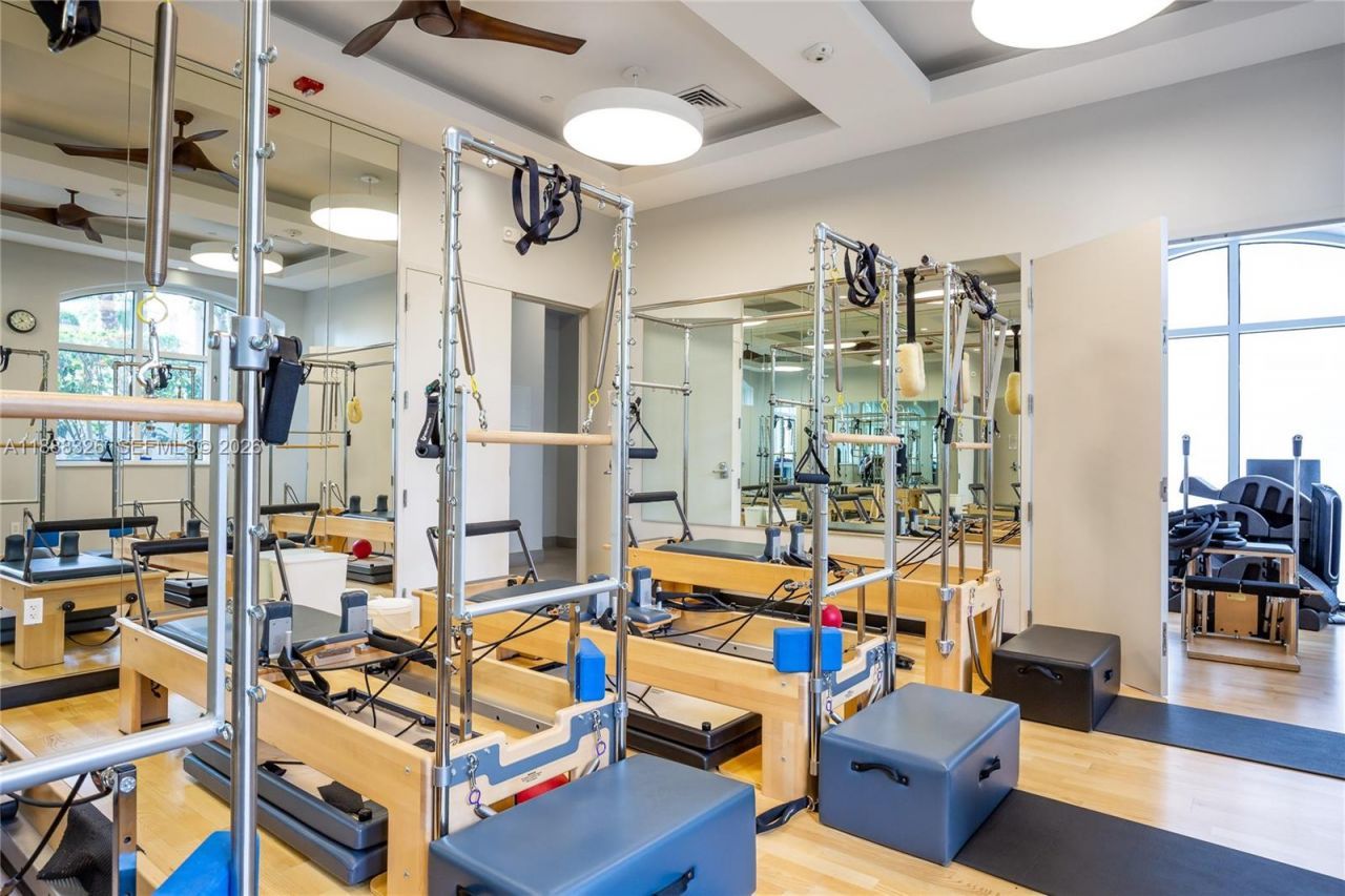 21055 Yacht Club Dr, Unit 606, Aventura, FL 33180 Photo