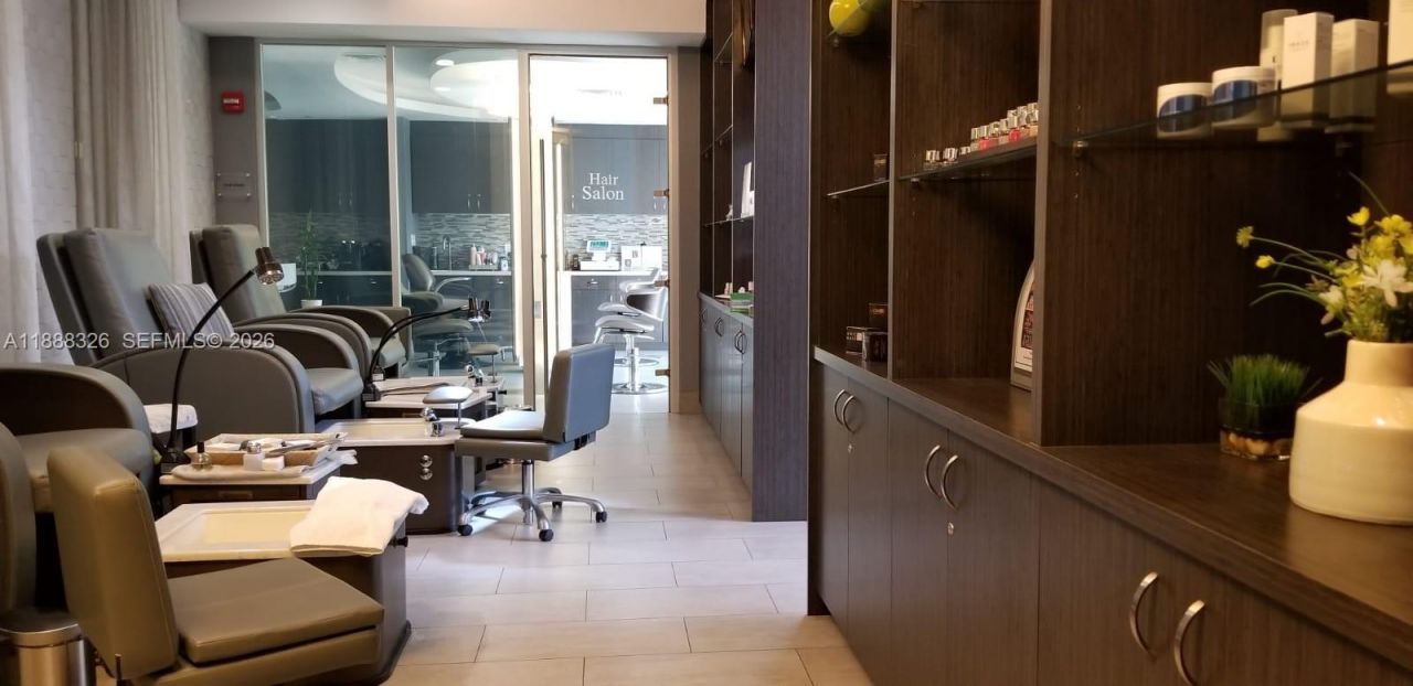 21055 Yacht Club Dr, Unit 606, Aventura, FL 33180 Photo