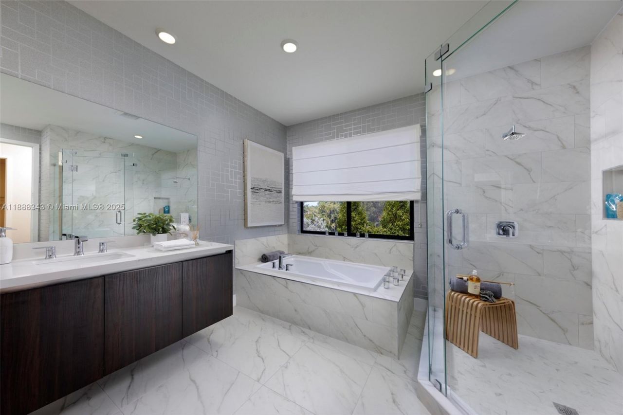 8259 SW 120 Ter, Miami, FL 33156 Photo