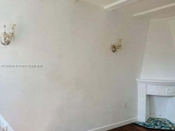 439 15th St, Unit 9, Miami Beach, FL 33139