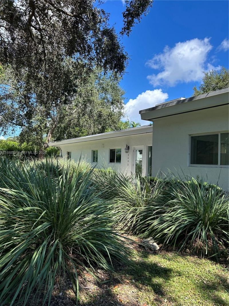 Please Call For Address, Miami, FL 33155 Photo