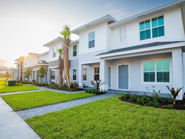 10241 SW Newberry Ave, Unit C2, Port St. Lucie, FL 34987