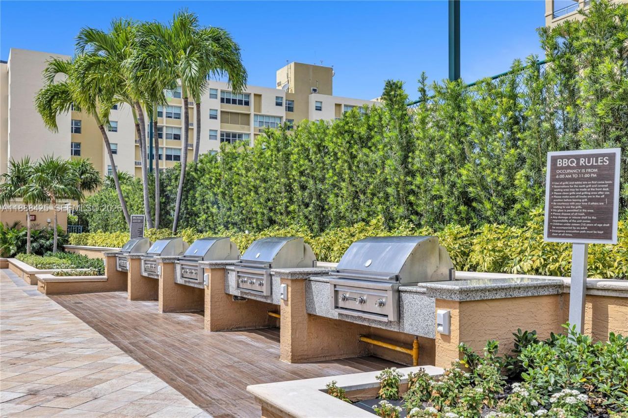 90 Alton Rd, Unit 1103, Miami Beach, FL 33139 Photo