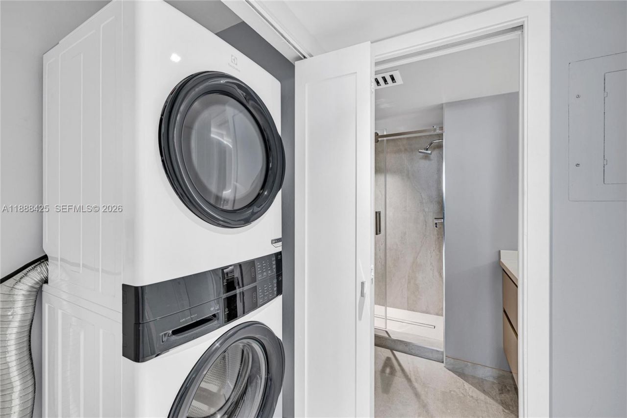 90 Alton Rd, Unit 1103, Miami Beach, FL 33139 Photo