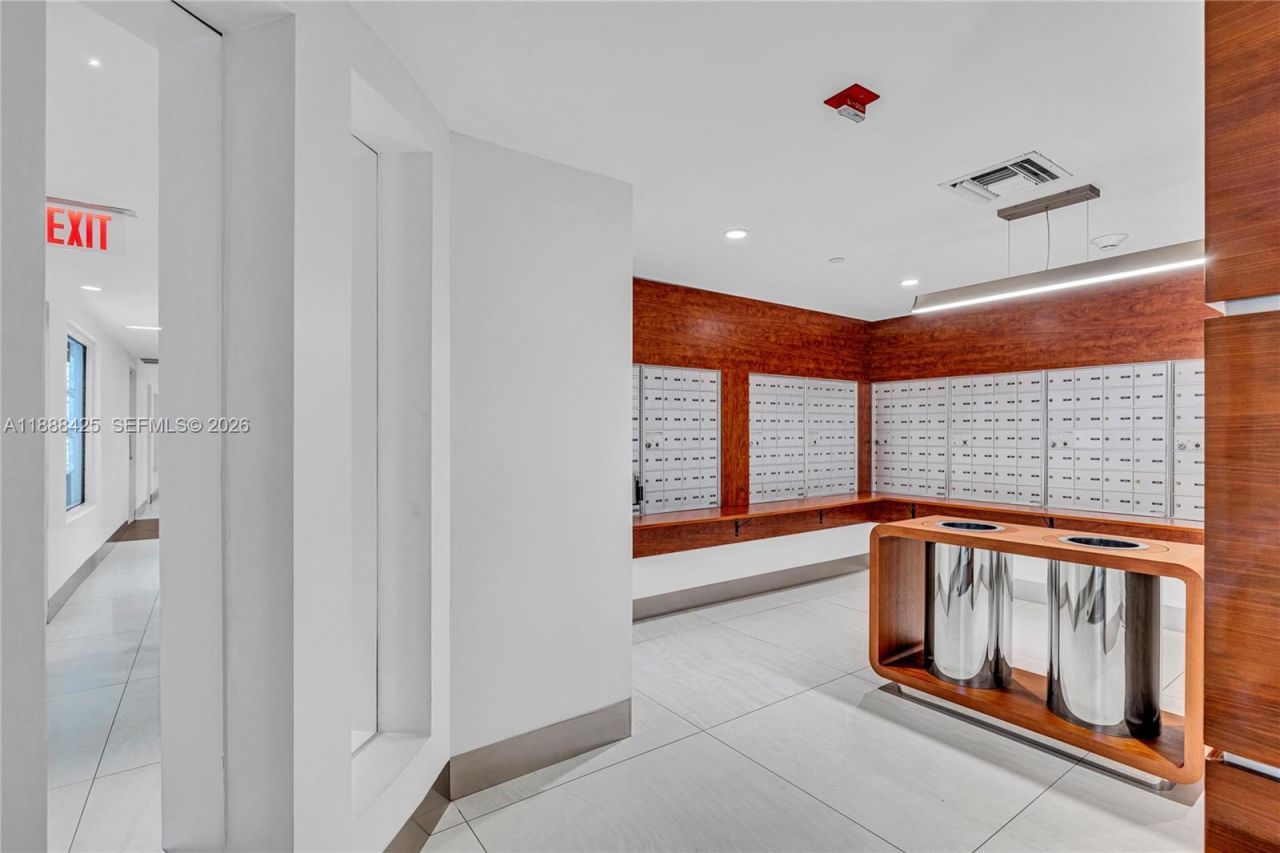 90 Alton Rd, Unit 1103, Miami Beach, FL 33139 Photo