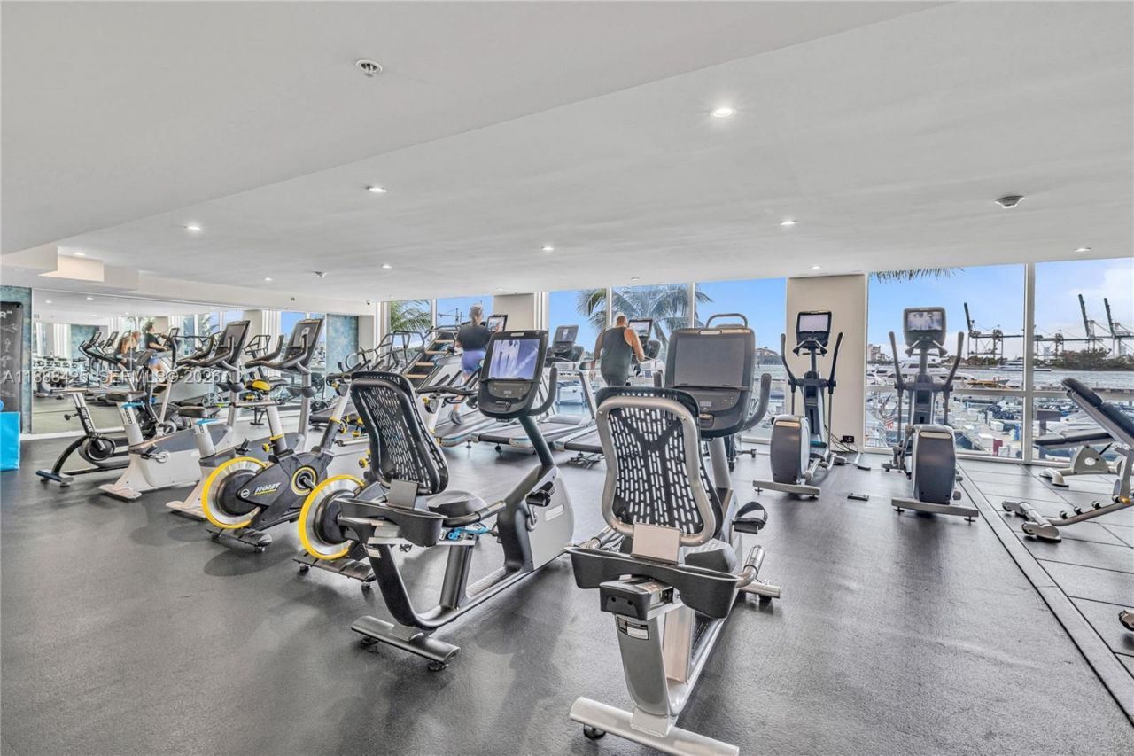 90 Alton Rd, Unit 1103, Miami Beach, FL 33139 Photo