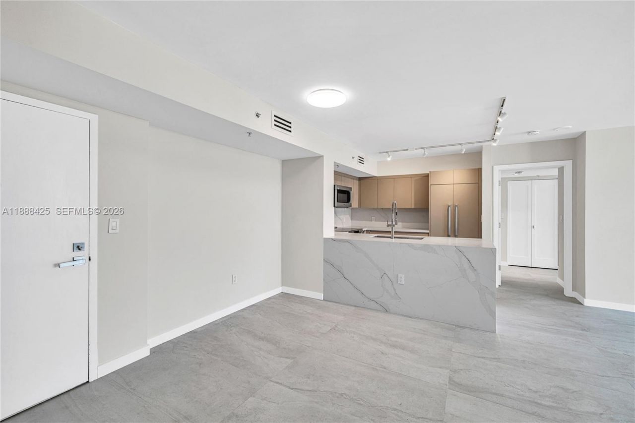 90 Alton Rd, Unit 1103, Miami Beach, FL 33139 Photo