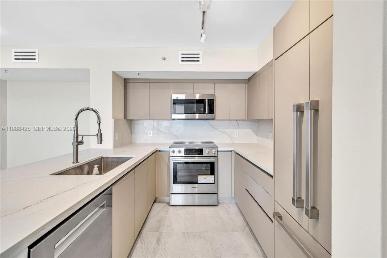 90 Alton Rd, Unit 1103, Miami Beach, FL 33139 Photo