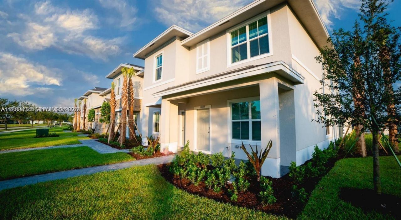 10241 SW Newberry Ave, Unit C1, Port Saint Lucie, FL 34987 Photo