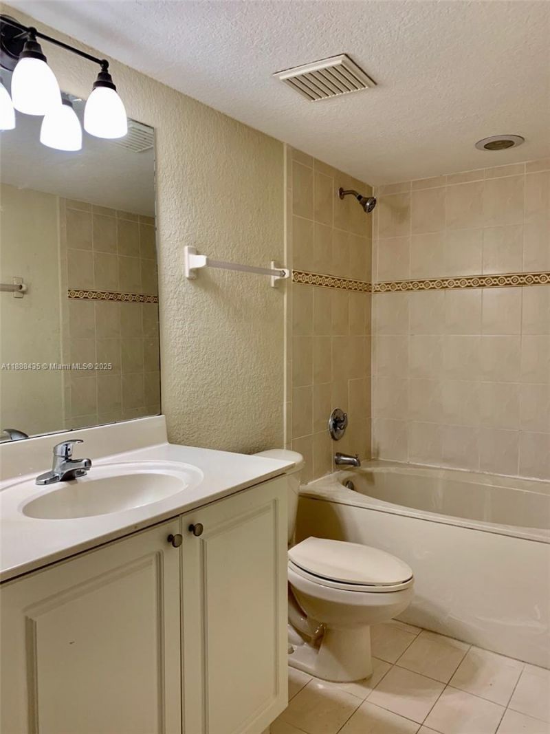 20930 SW 87th Ave, Unit 201, Cutler Bay, FL 33189 Photo