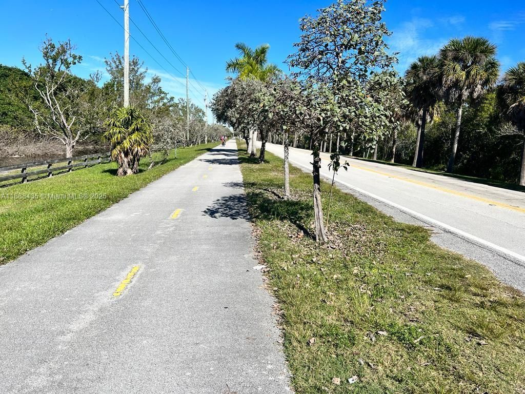 20930 SW 87th Ave, Unit 201, Cutler Bay, FL 33189 Photo