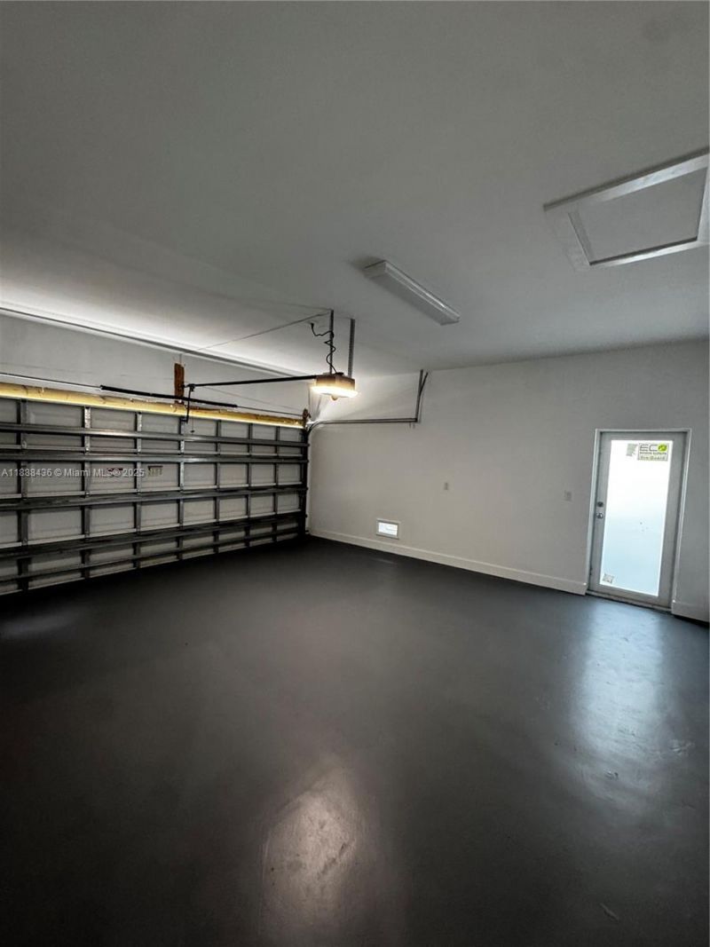 2541 NW 9th St, Fort Lauderdale, FL 33311 Photo