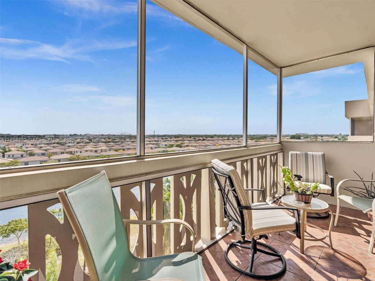 800 NE 195th St, Unit 716, Miami, FL 33179 Photo