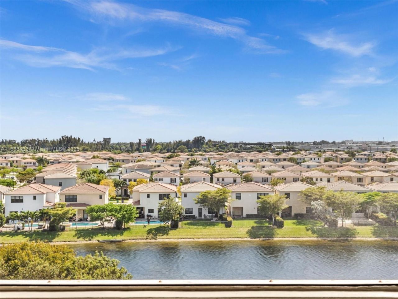 800 NE 195th St, Unit 716, Miami, FL 33179 Photo